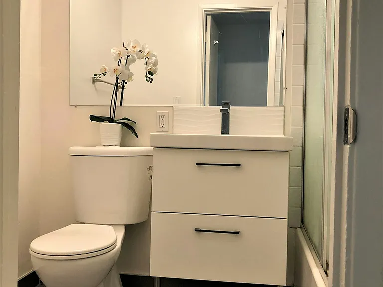 611 San Luisito Way #4 — Photo 6