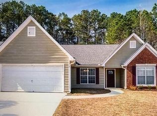 2350 Laurel Pointe Ln, Lawrenceville, GA 30043