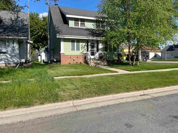 301 Grove St, Beaver Dam, WI 53916