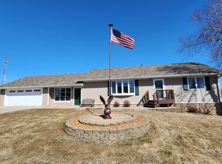 810 4th Ave SW, Plainview, MN 55964