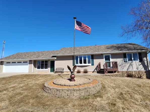 810 4th Ave SW, Plainview, MN 55964