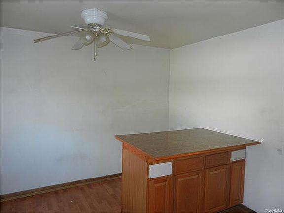 5th image of 309 Pinoak Dr