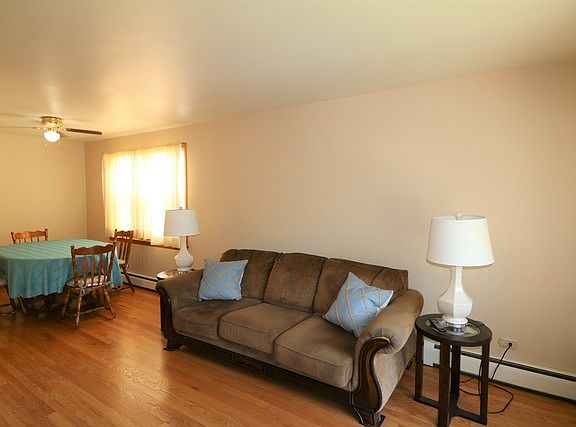 3rd image of 1123 Marengo Ave