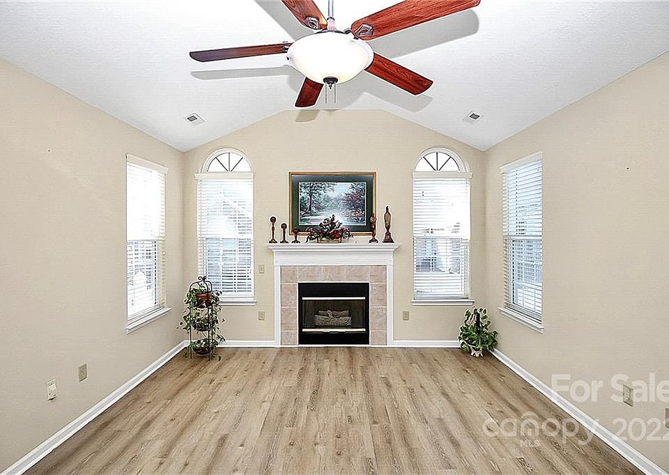 1st image of 8115 Sultana Cir