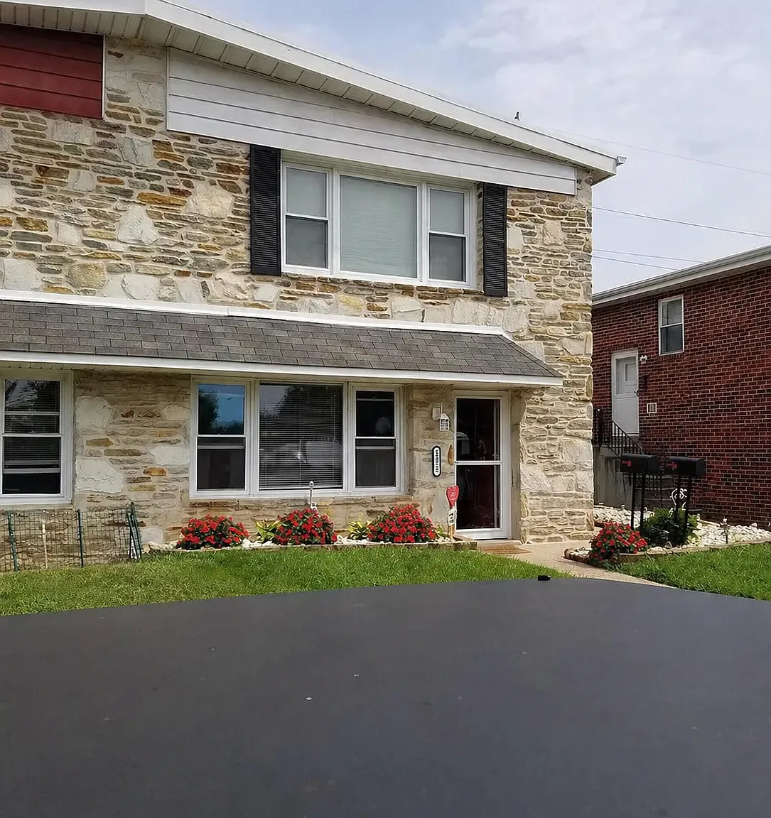 1819 Beyer Ave — Photo 1