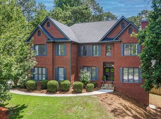 464 Glencastle Cir, Suwanee, GA