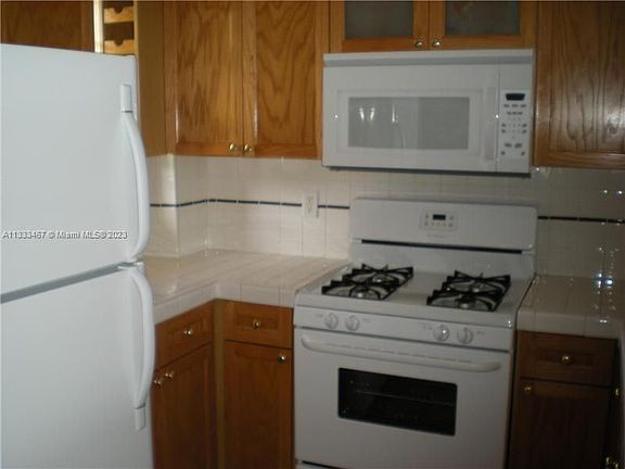 4th image of 6707 N Kendall Dr APT 104