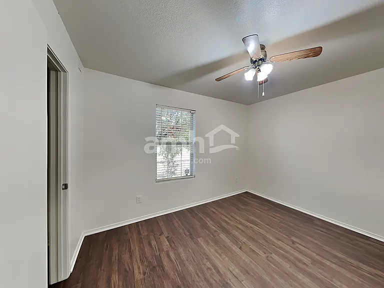 1101 Eagle Claw Dr — Photo 20