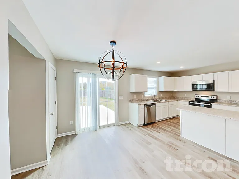 2412 Solomon Ln — Photo 5