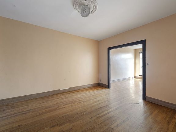 2nd image of 952 Nostrand Ave