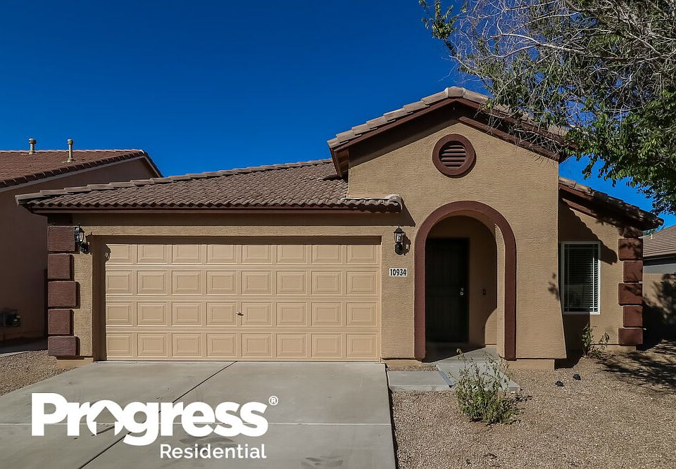 1st image of 10934 N 154th Ln