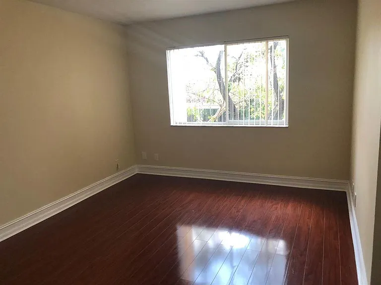 10709 Cleary Blvd #201 — Photo 10