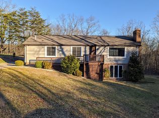 163 Lake Holiday Rd, Cross Junction, VA 22625
