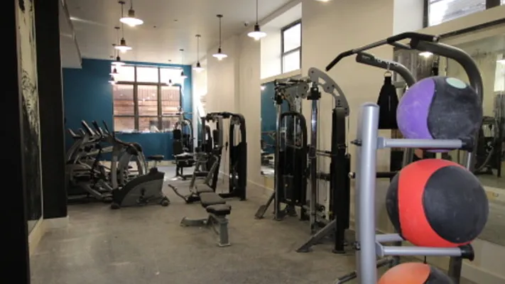 Rented by Nooklyn NYC LLC | media 34