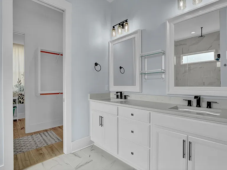 1059 Meridian Dr — Photo 12