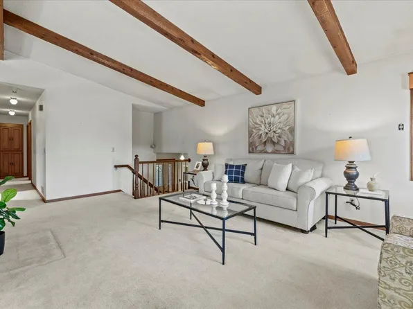 5120 Long Lake Rd, Mounds View, MN 55112