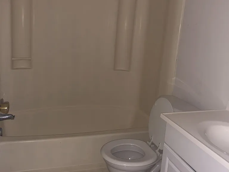 2330 Maple Ave #304 — Photo 6