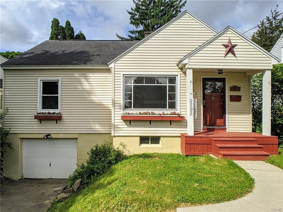 1st image of 114 Stockton Pl