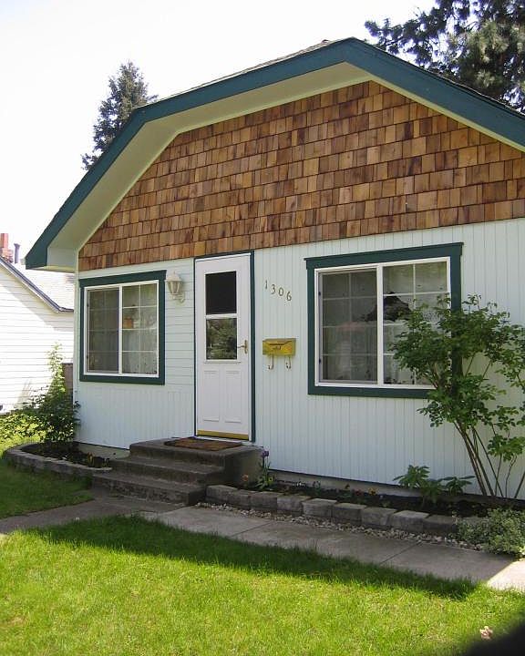 1st image of 1306 E Montana Ave