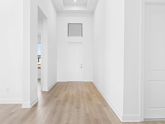 4th image of 13662 SE Grovewood Drive