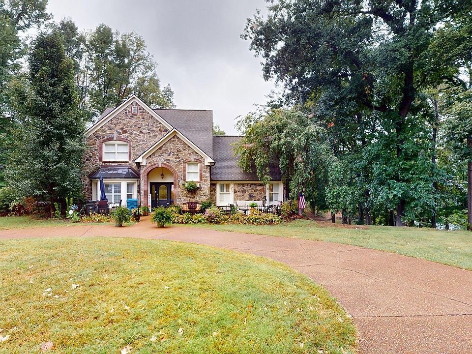 1st image of 150 Walnut Lane Ext