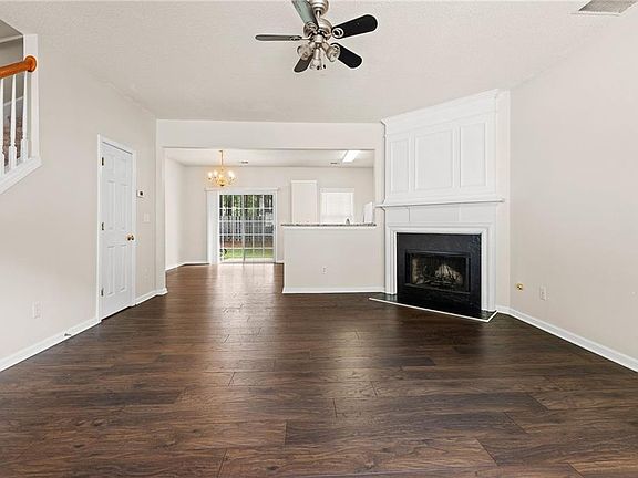 4th image of 4100 Howell Park Rd