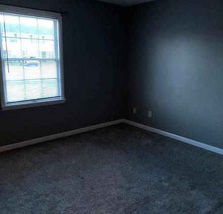 4th image of 1697 Cokesbury Ct