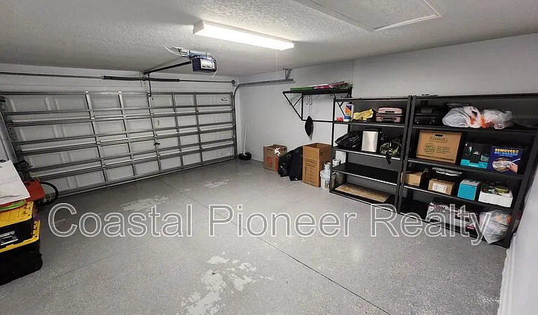 11404 Holmbridge Ln — Photo 23