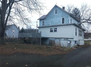 112 S Main St, Florida, NY 10921