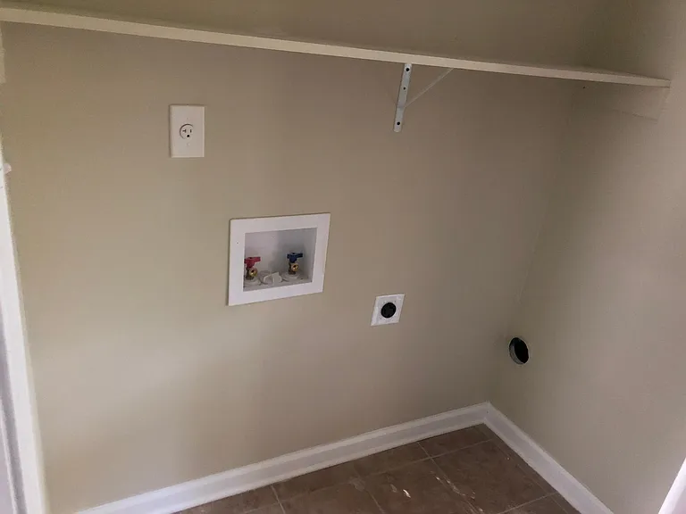 1423 Oberle Ave — Photo 27