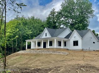 7 Campbell Dr, Wilton, NY 12831