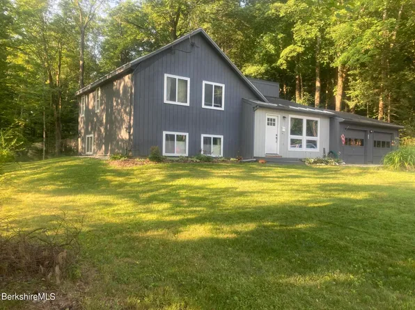 85 Pease Ter, Lee, MA 01238