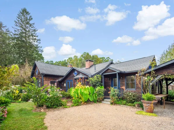 528 Padgettown Rd, Black Mountain, NC 28711