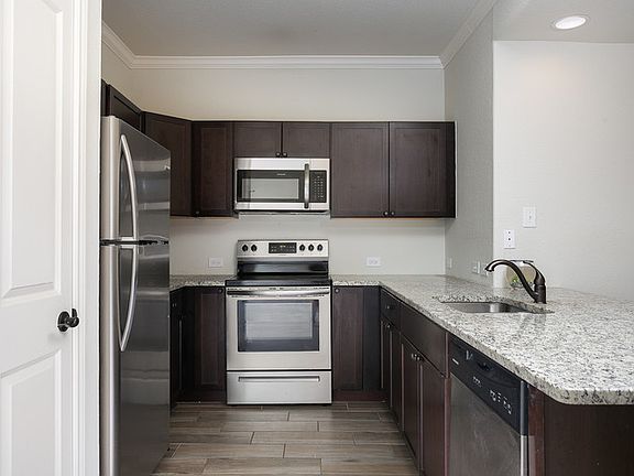 3rd image of 6307 Melanzane Ave Unit 3
