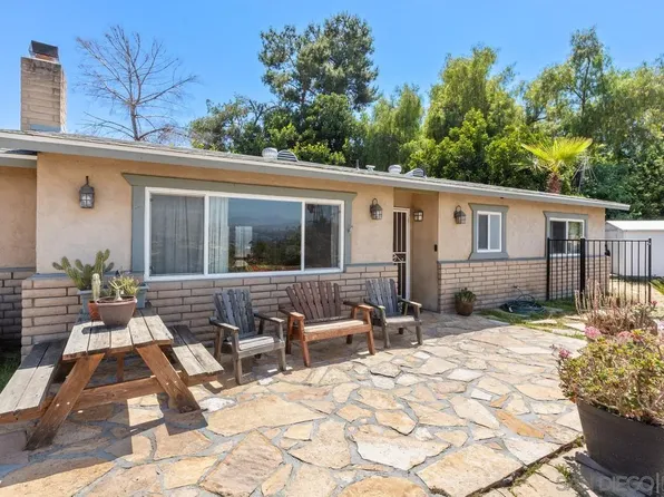 8562 Winter Gardens Blvd, Lakeside, CA 92040