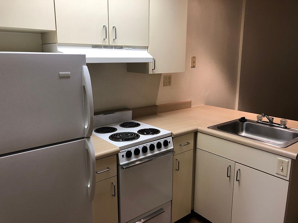 1st image of 2400 4th Ave APT 114