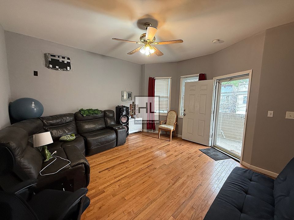 1st image of 228 Benziger Ave #1