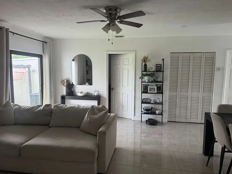 4400 SW 131st Ave — Photo 17