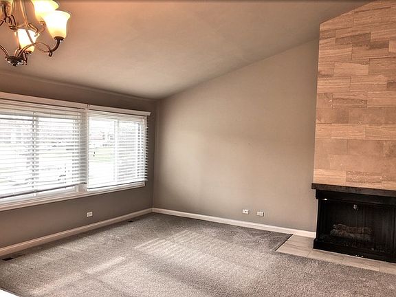 5th image of 183 Cascade Dr