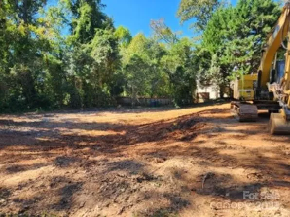 1324 Carolyn Dr, Charlotte, NC 28205