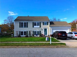 96 Daniel Brown Dr, Groton, CT 06355