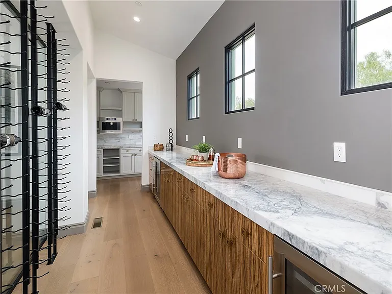 32009 Cape Point Dr — Photo 10