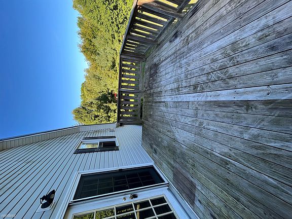 Deck (1)
