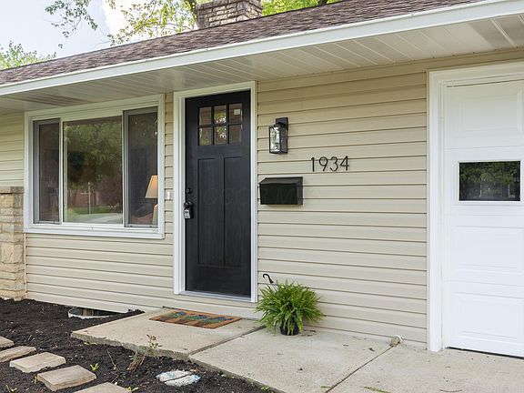 3rd image of 1934 Milden Rd