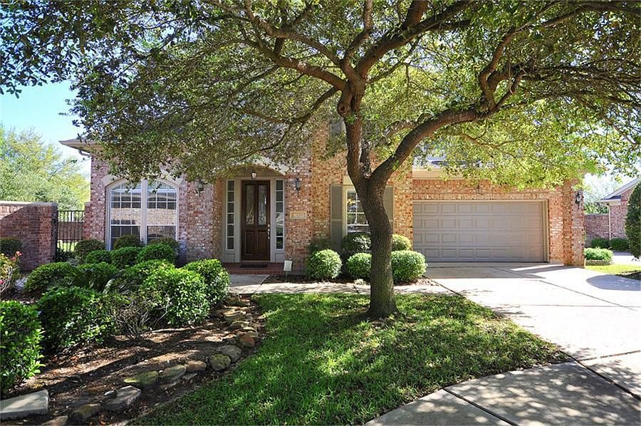 1st image of 1543 Harness Oaks Ct
