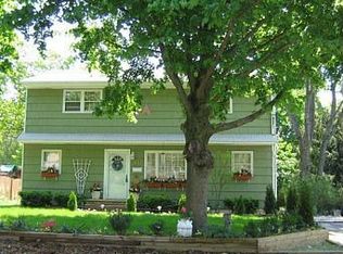 40 Rutgers Dr, Oakland, NJ 07436