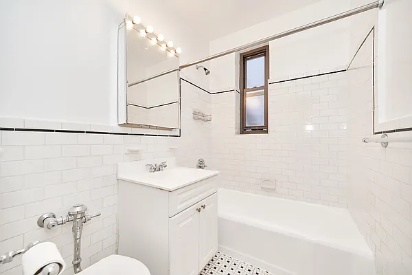 Rented by Living New York | media 7