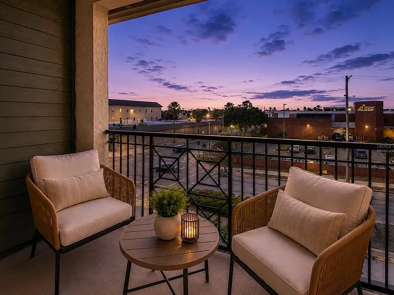2010 E Palm Ave #15310 — Photo 7