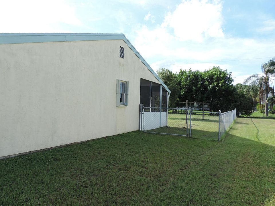 1st image of 431 SE Dalva Ave