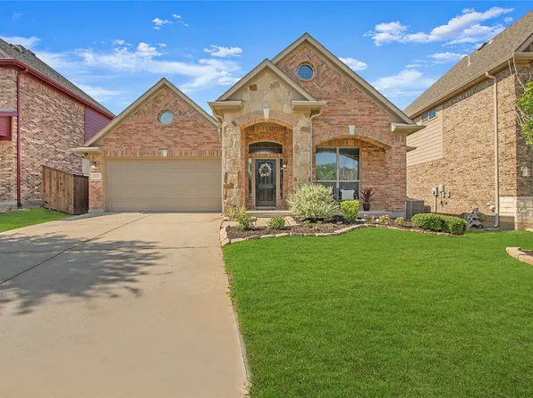 3956 Hunter Peak Rd, Fort Worth, TX 76115